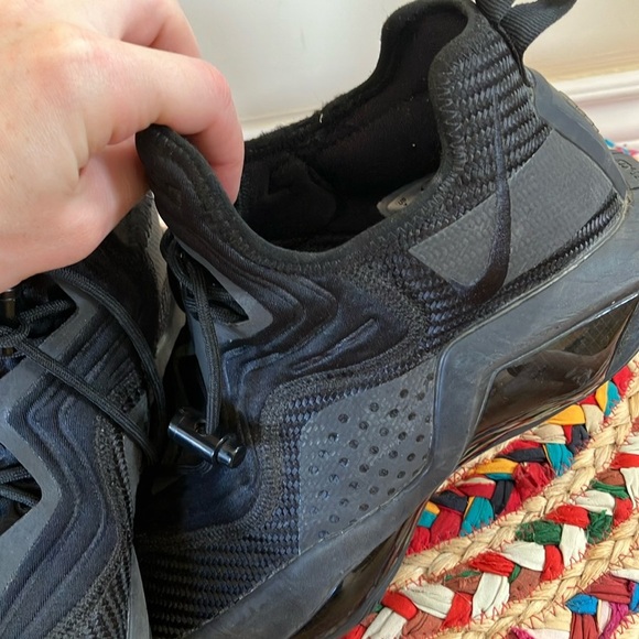 Nike Lebron James XIV Black Athletic Sneakers - Picture 7 of 8